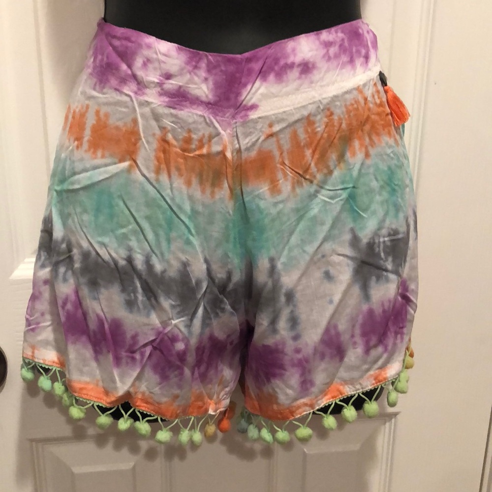 Z&L Pom Pom shorts